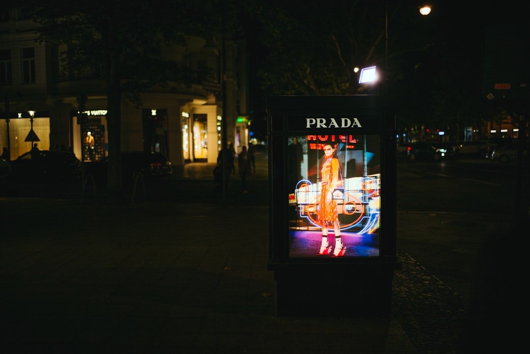 Photo Programmatic Advertising